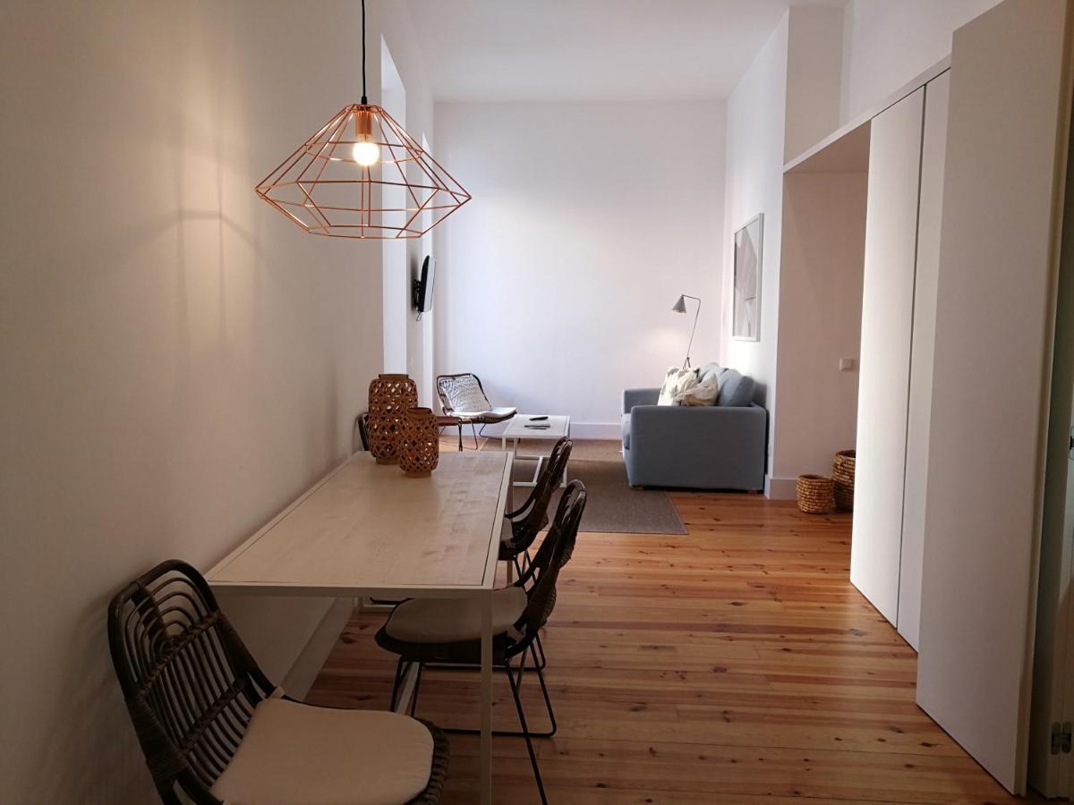 Chiado Downtown Apartment ลิสบอน ภายนอก รูปภาพ