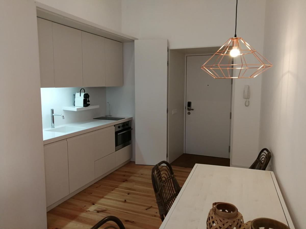 Chiado Downtown Apartment ลิสบอน ภายนอก รูปภาพ